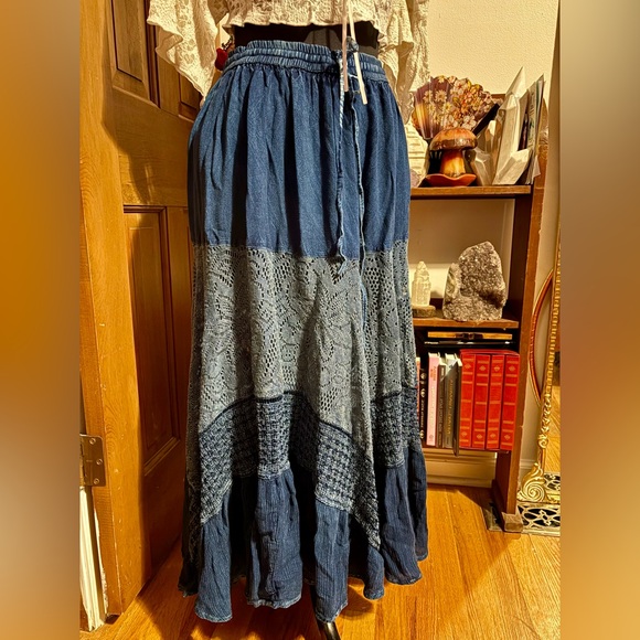 Blue Lace Maxi Gypsy Skirt one size fits all - Picture 2 of 5
